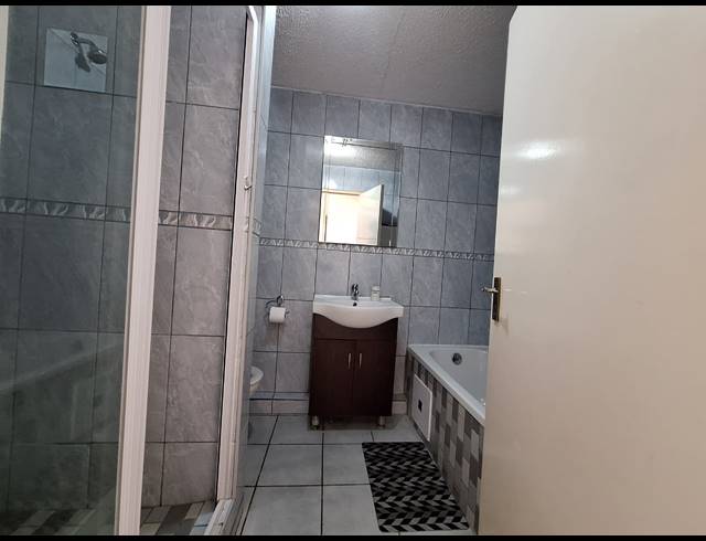 2 BEDROOM APARTMENT FOR SALE IN UVONGO